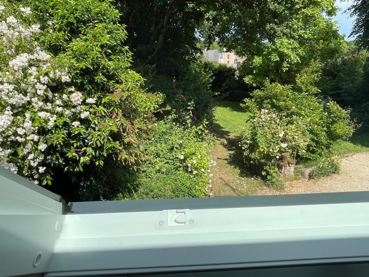 Le Clos Du Mont Jarry Le Val-Saint-Père Exterior foto